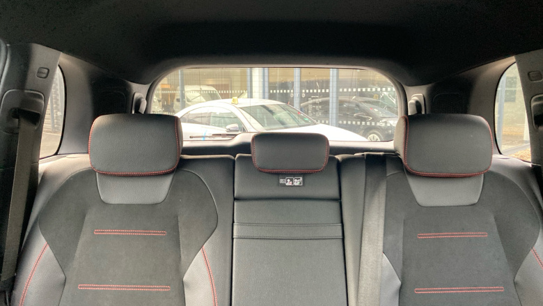 Mercedes-Benz GLB 200 AMG Line Premium 5dr 7G-Tronic Petrol Estate